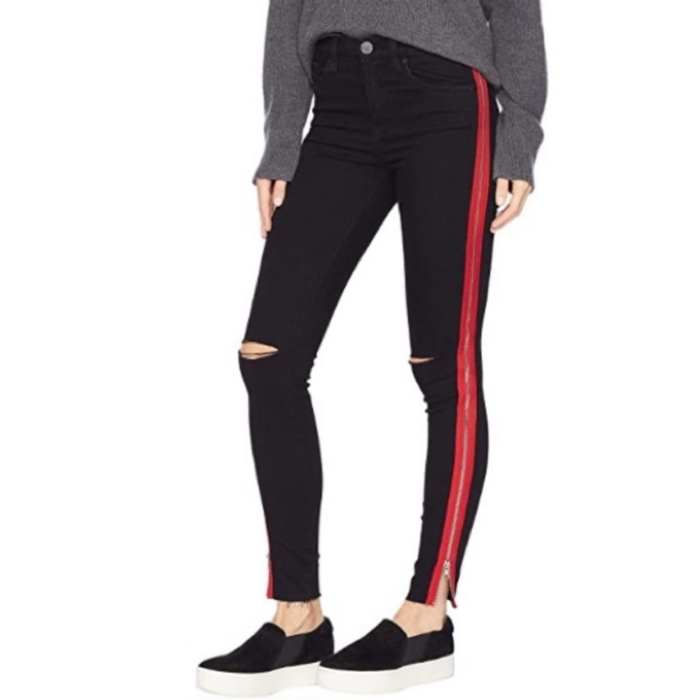 EUC- Blank NYC ‘The Bond’ High Rise Side Zippered Distressed Skinny Jeans